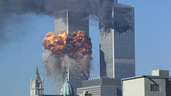 Terroranschlag der Al Quaida am 11. September 2001 auf das World Trade Center in New York: So lief der Terroranschlag ab. - &copy; epd-bild/akg-images GmbH