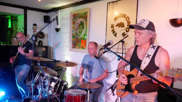 Bluesrock von Open Range im Paraplü. - © Thomas Krügler