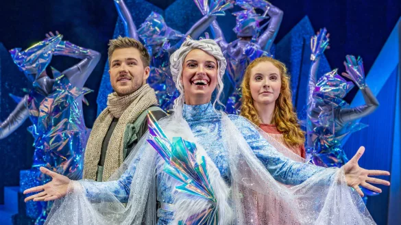 Eindrucksvolle Bilder geh&ouml;ren zum Musical "Schneek&ouml;nigin - das Musical", das in der Konzerthalle Bad Salzuflen aufgef&uuml;hrt wird. - &copy; Theater Liberi, Fotograf: Nilz B&ouml;hme