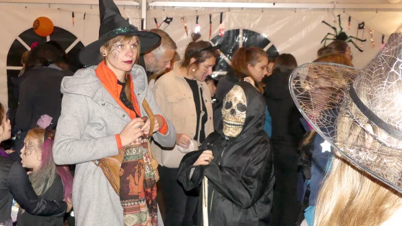 Die Hohe Asch war fest in den H&auml;nden von Halloween-Fans. - &copy; Rudi Rudolf