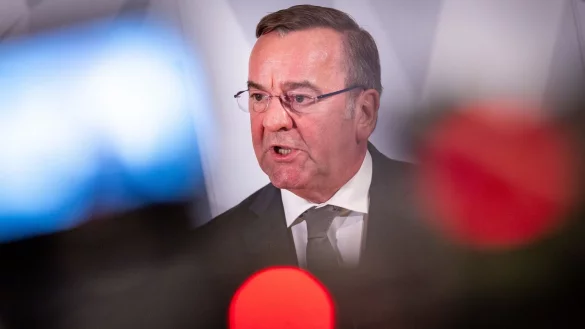 Boris Pistorius (SPD), Verteidigungsminister, hat das Aussetzen der Wehrpflicht als Fehler bezeichnet. - &copy; Moritz Frankenberg