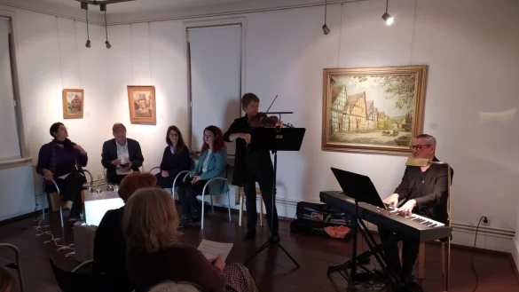 Der Kunstverein Schieder-Schwalenberg hat bei der Veranstaltung "Sachor!" im Haus Bachrach an j&uuml;dische Maler erinnert. - &copy; Kunstverein Schieder-Schwalenberg.