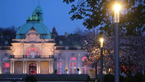 Zwei Portaner sollen am Rande einer Hochzeit den Bräutigam, seinen Schwager und den Schwiegervater angegriffen, beleidigt und schwer verletzt haben. - © Thorsten Gödecker