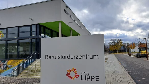 Das Berufsf&ouml;rderzentrum am Innovation Campus in Lemgo nutzen die Sch&uuml;ler des L&uuml;ttfeld-Berufskollegs und der Astrid-Lindgren-Schule. - &copy; Carolin Brokmann-F&ouml;rster