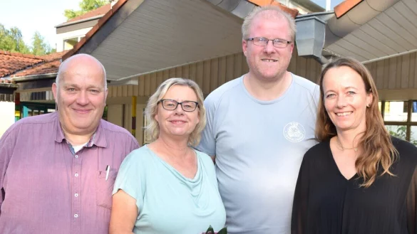 Andreas Brinkmann (von links), Vorsitzender des Gemeindesportverbands, Gesch&auml;ftsf&uuml;hrerin Heike Holzapfel, Jugendwart Tim Meister und Sportabzeichen-Obfrau Corinna Meyer. Foto: Karin Prignitz - &copy; Karin Prignitz