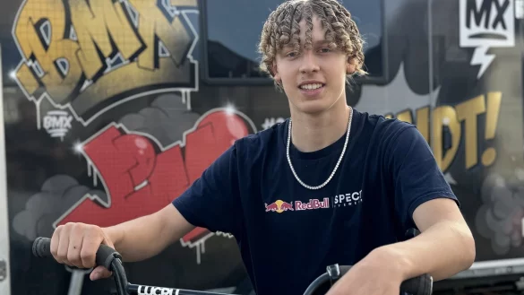 F&uuml;r den 16-j&auml;hrigen Jimi Brandt ist BMX-Fahren mehr als ein Hobby. - &copy; Sandra Castrup