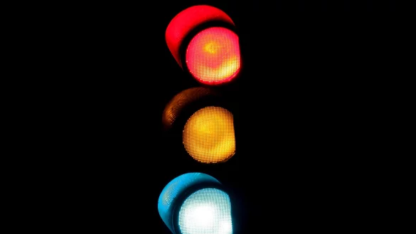 In Horn-Bad Meinberg und Detmold sind am Donnerstag mehrere Verkehrsampeln ausgefallen. - &copy; Symbolbild: Oliver Berg/dpa