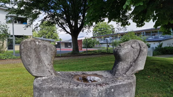 Die Regenbogenschule in Bega. - &copy; Nadine Uphoff