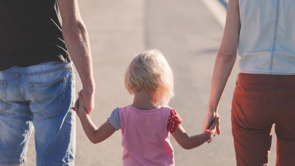 Eltern sollen sich austauschen, best&auml;rken und unterst&uuml;tzen. Dazu hatten die Gr&uuml;nen einen Antrag gestellt. - &copy; Symbolbild: Pixabay