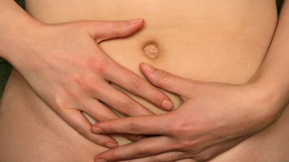 Bestimmung &uuml;ber den eigenen K&ouml;rper: Auch im Jahr 2024 verweigern viele Gyn&auml;kologen Frauen unter 30 Jahren die Sterilisation. Ein Bielefelder Frauenarzt f&uuml;hrt den Eingriff aus Prinzip auch an J&uuml;ngeren durch. - &copy; Patrick Pleul