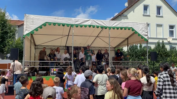 20 Jahre OGS Fest - &copy; Grundschule Lage