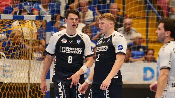 Frederik Simak und Lukas Hutecek haben Abstimmungsbedarf. - © Jörg Hagemann