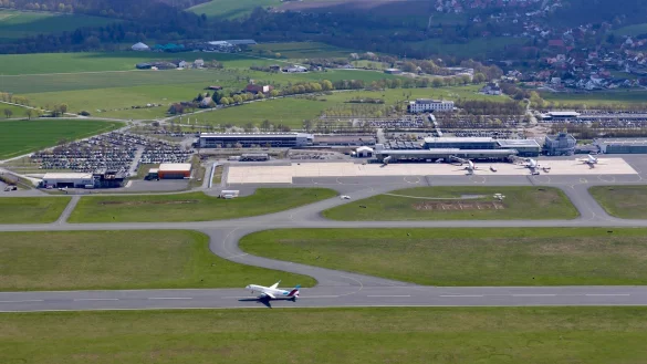 Vor 55 Jahren wurde Flughafen Paderborn-Lippstadt er&ouml;ffnet. Nun gibt es einen 55 Minuten lange Dokumentation &uuml;ber die Geschichte des Airports. - &copy; Jens Reddeker