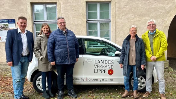 Die SPD-Fraktion im Landesverband Lippe: Andreas Kuhlmann (von links), Selina Sonnenberg, Falk Niehage, Ina Meise-Laukamp und Thomas Jeckel. - &copy; SPD