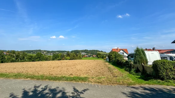 Auf dieser Fläche in Heiligenkirchen sollen bald neue Wohnhäuser entstehen. - © Raphael Bartling