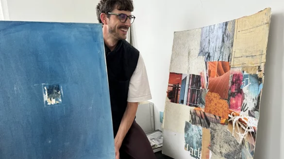 Stefan H&ouml;ferlin hat eine Ausstellung unter dem Titel "Synthesen" als Andenken an seine verstorbene Mutter Ulla H&ouml;ferlin vorbereitet. - &copy; Sandra Castrup