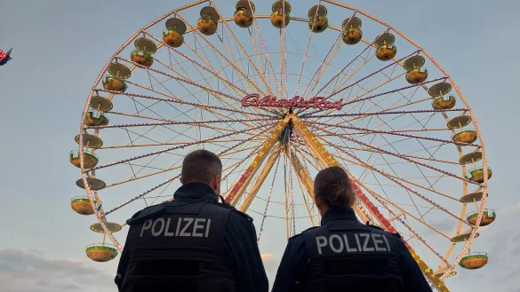 Die Polizei hat auf dem Wilbaser Markt erh&ouml;hte Pr&auml;senz gezeigt. - &copy; Michaela Wei&szlig;e