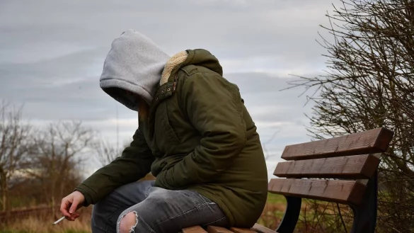 Die beiden Bielefelder m&ouml;chten anonym bleiben. Sie wollen sich ihre Zukunftschanchen nicht damit verbauen, dass bekannt wird, dass sie derzeit wohnungslos sind. - &copy; Symbolbild: Pixabay/ PhororaArt