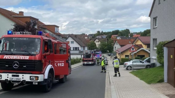 Der Löschzug bei einem Einsatz in Bösingfeld. - © Archivfoto: Löschzug Bösingfeld