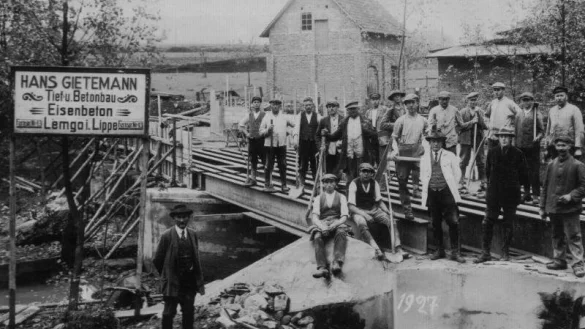 1927 wurde der Betrieb des ersten Teilst&uuml;cks der Extertalbahn aufgenommen. - &copy; Archiv vbe