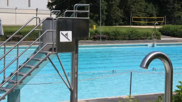 Das Freibad am Werreanger soll erst einmal so bleiben wie es ist. Für Heiden und Hörste gibt es Konzepte und Umbaupläne. - © Archivfoto: Astrid Sewing