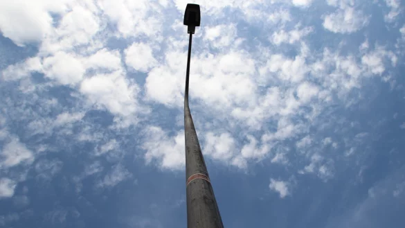 Die Gemeinde Kalletal will Schulwege besser ausleuchten und stellt deshalb zus&auml;tzliche Stra&szlig;enlaternen auf - in diesem Jahr in Kalldorf an der Stra&szlig;e "Engels Busch" und in Hohenhausen am AWO-Kindergarten "Bullerb&uuml;". - &copy; Jens Rademacher/Symbolfoto