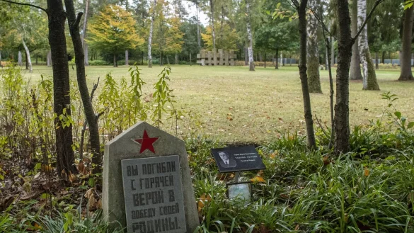 Das fr&uuml;here Strafgefangenenlager in Schlo&szlig; Holte-Stukenbrock ist aktuell landesweit Thema. - &copy; imago images/Kirchner-Media