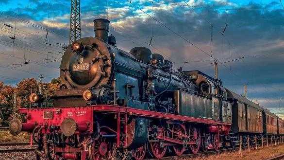 Der Verein Bielefelder Eisenbahnfreunde bietet eine Fahrt mit der 100 Jahre alten Dampflok "78 468" durch Lippe und Ostwestfalen an. - &copy; Bielefelder Eisenbahnfreunde