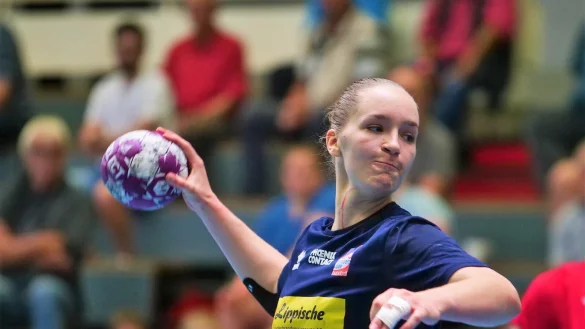 Nieke K&uuml;hne nahm genau Ma&szlig; in Leipzig. - &copy; J&ouml;rg Hagemann