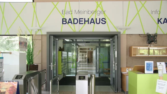 Seit Mai 2022 ist das Meinberger Badehaus geschlossen. Nach der Insolvenz des vorherigen Betreibers kaufte die Stadt die Liegenschaft Ende des vergangenen Jahres. - &copy; Cordula Gr&ouml;ne