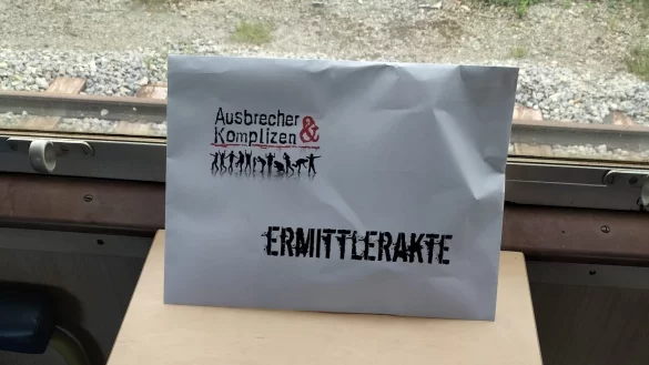 Eine &bdquo;Ermittlerakte&ldquo; hilft den jungen Detektiven, dem M&ouml;rder von Tessa Lipperling auf die Spur zu kommen. - &copy; Sebastian Fritzemeier