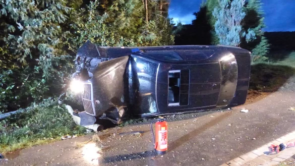 Auf der Hohenhauser Stra&szlig;e ist es am Dienstagmorgen zu einem Unfall gekommen. - &copy; Feuerwehr Kalletal