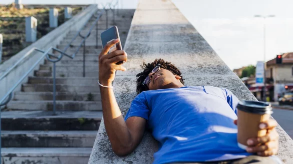 Die "Generation Z" ist in Deutschland die kleinste Alterskohorte nach dem Zweiten Weltkrieg. - &copy; picture alliance / Westend61 | Eugenio Marongiu