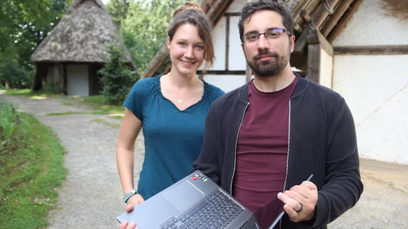 Das neue digitale Angebot hat der Historiker Marcus Coesfeld entwickelt. Sarah Coesfeld ist die Leiterin der Museumsp&auml;dagogik mit 15 erfahrenen Kr&auml;ften. Foto: Knut Dinter - &copy; Knut Dinter