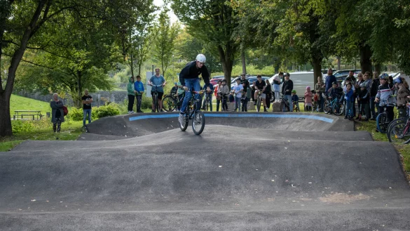 In Horn ist bereits ein Pumptrack gebaut worden. Ähnlich soll es bald auch auf der Lemgoer Westalm aussehen. - © Philipp Kersten