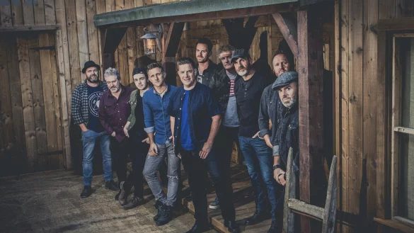 Take It To The Limit rocken am 9. Februar das Kurtheater Bad Meinberg. - &copy; Tom Sheerin