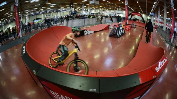 Die Teststrecke auf der "Faszination Fahrrad" wird gern genutzt. - &copy; Nicole Ellerbrake