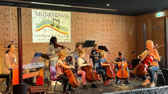 Die Streicher des Musikvereins Oerlinghausen sind konzentriert bei der Sache. Foto: MVO - &copy; MVO
