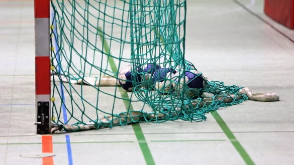 Die B&auml;lle liegen an der Ulmenallee bereit. Frauenhandball-Bundesligist HSG Blomberg-Lippe kehrt an seine alte Wirkungsst&auml;tte zur&uuml;ck. - &copy; Oliver K&ouml;nig