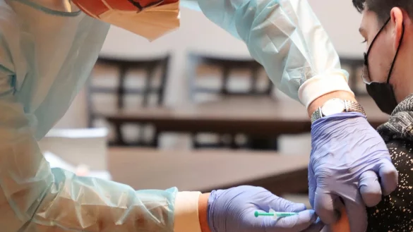 Als geboostert gelten nur noch Menschen mit drei Corona-Schutzimpfungen. - © Symbolbild: Pixabay