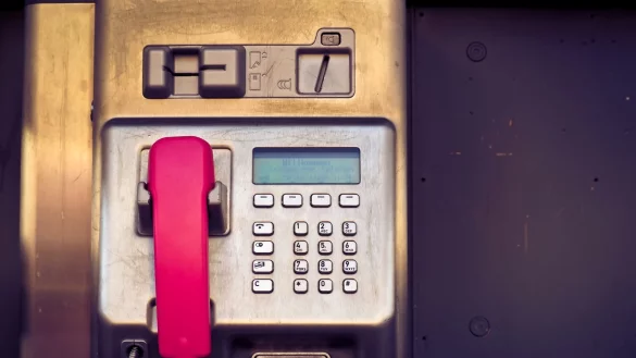 Ein &ouml;ffentliches Telefon der Telekom. - &copy; pixabay/652234