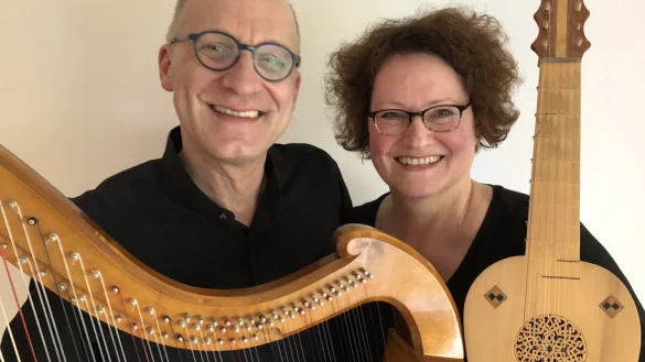 Das Duo Defino pr&auml;sentiert in Blomberg Weihnachtsmusik aus aller Welt auf historischen Instrumenten. - &copy; Duo Defino