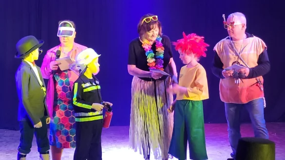 Beim Kinderkarneval im Bürgerhaus Schlangen wurden die schönsten Kostüme prämiert. - © Gemeinde Schlangen