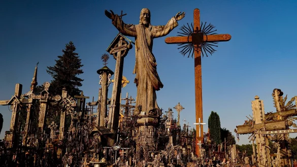 Die Dia-Multivisions-Show zeigt die unterschiedlichen Kulturen Estland, Lettlands und Litauens, die dennoch alle eine gemeinsame Geschichte verbindet. - &copy; Roland Marske