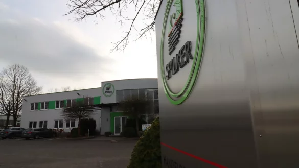 Spilker wurde jetzt von Boels & Partner &uuml;bernommen. 1963 hatte Herbert Spilker (verstorben 2023) die damalige Spilker Gravieranstalt gegr&uuml;ndet. - &copy; Birgit Guhlke