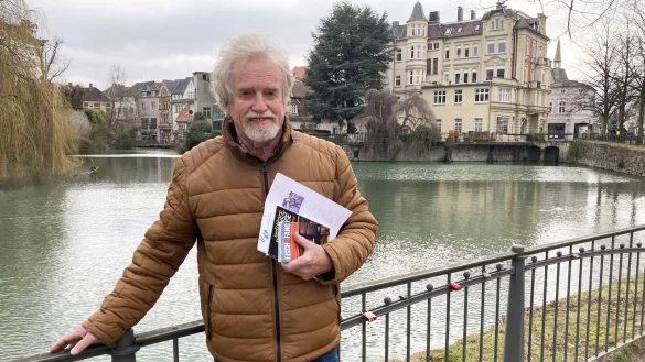 Ludwig Bartmann ist Fischereiexperte und warnt vor der Ausbreitung von fremden Krebsarten in unseren Gew&auml;ssern. - &copy; Cordula Gr&ouml;ne