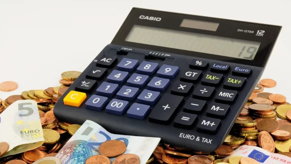 Die Stadt Detmold muss sich auf schlechtere Zeiten einstellen und scharf rechnen. Kein Wunder, dass sich die Fraktionen bei den Etatberatungen massiv zur&uuml;ckhielten. - &copy; Symbolbild: Pixabay