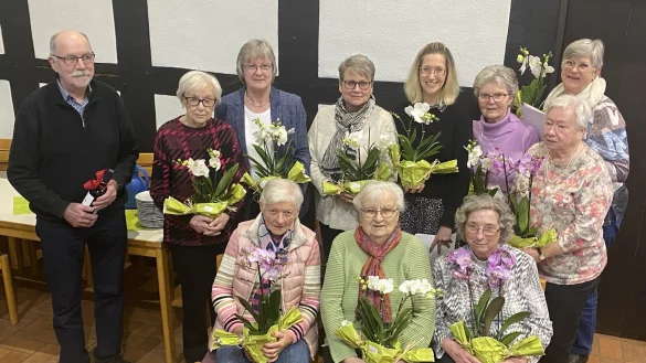 Die AWO Lage-Heiden zeichnet langjährige Mitglieder aus. - © AWO Lage-Heiden