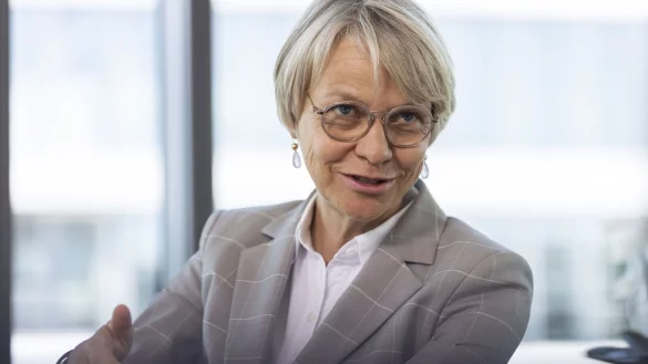 Dorothee Feller ist seit Sommer 2021 Schulministerin von NRW. Sie war zuvor Regierungspr&auml;sidentin in M&uuml;nster. - &copy; Ralph Sondermann