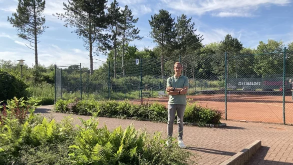 Mit viel Engagement betreibt der Tennisclub Gr&uuml;n-Wei&szlig; Bad Meinberg die Anlage hinter dem Badehaus. - &copy; Cordula Gr&ouml;ne